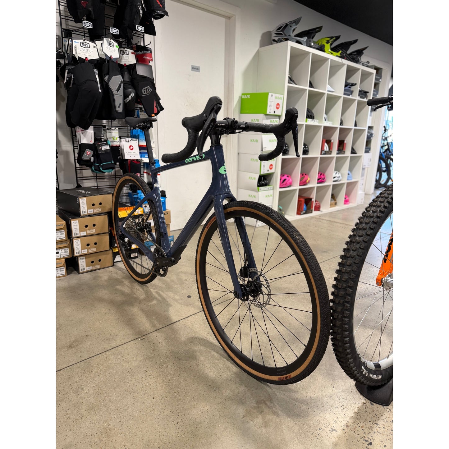 CERVELO Aspero GRX Bike Woodsmoke