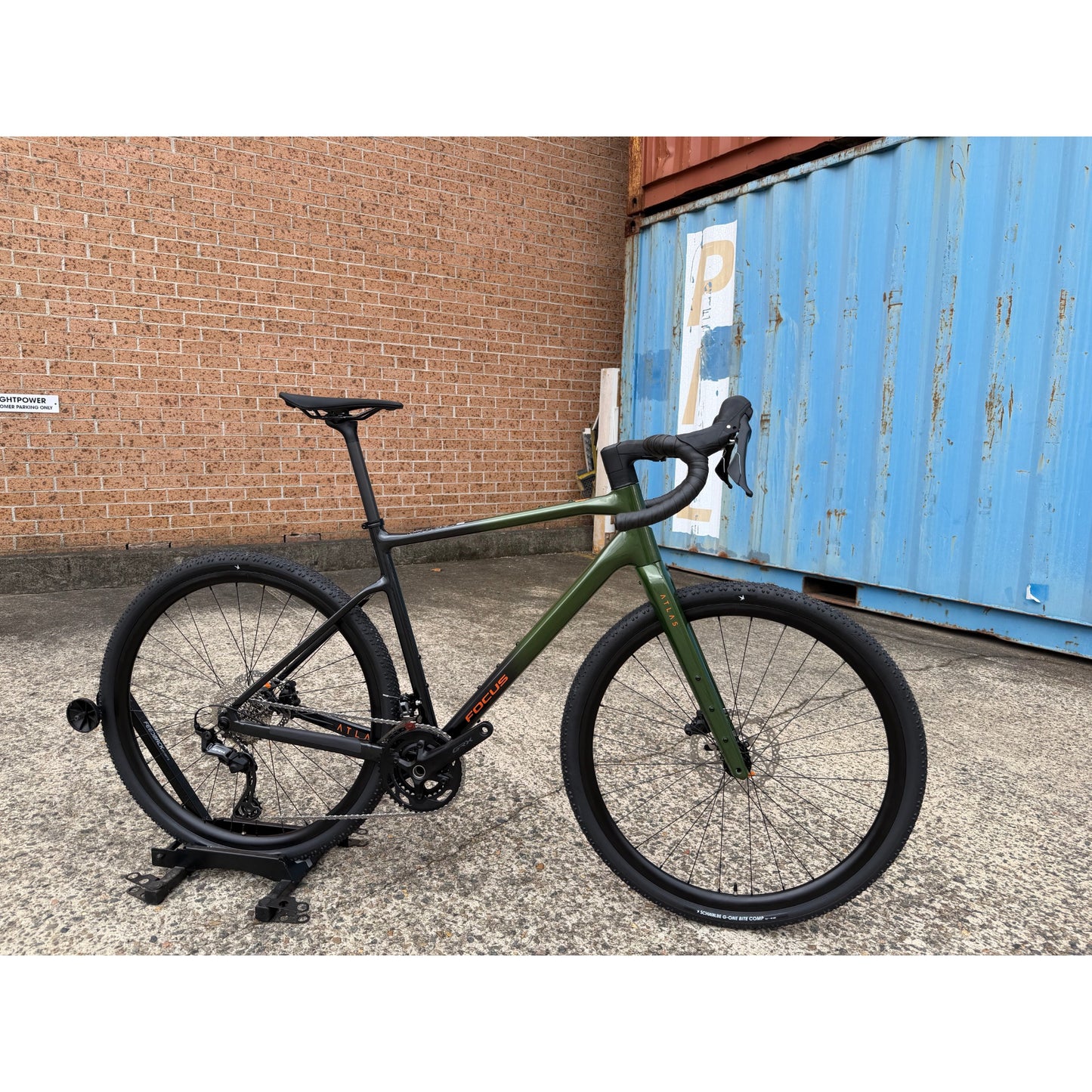 FOCUS Atlas 6.9 Sprucegreen Diamond Black Large