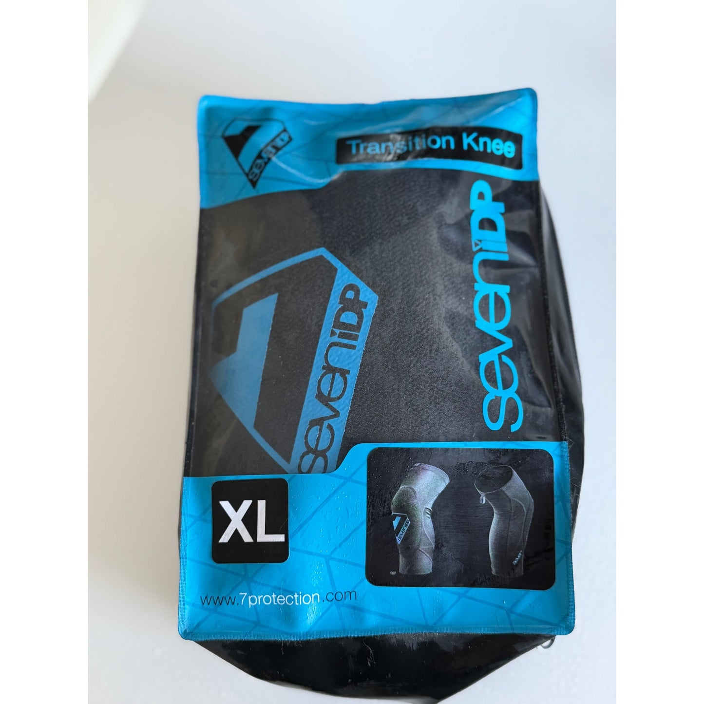 SEVEN IDP Transition Knee Pads