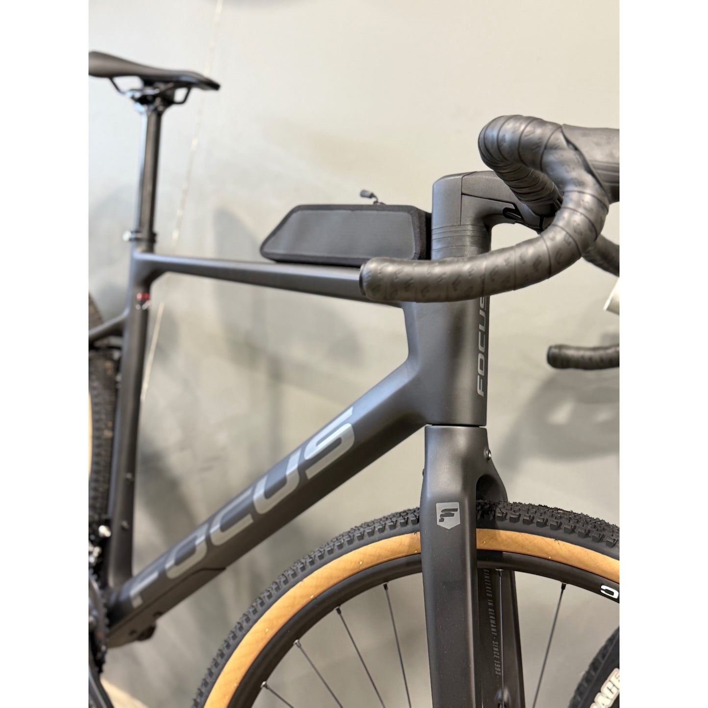 FOCUS Atlas 8.7 Bike Black Large