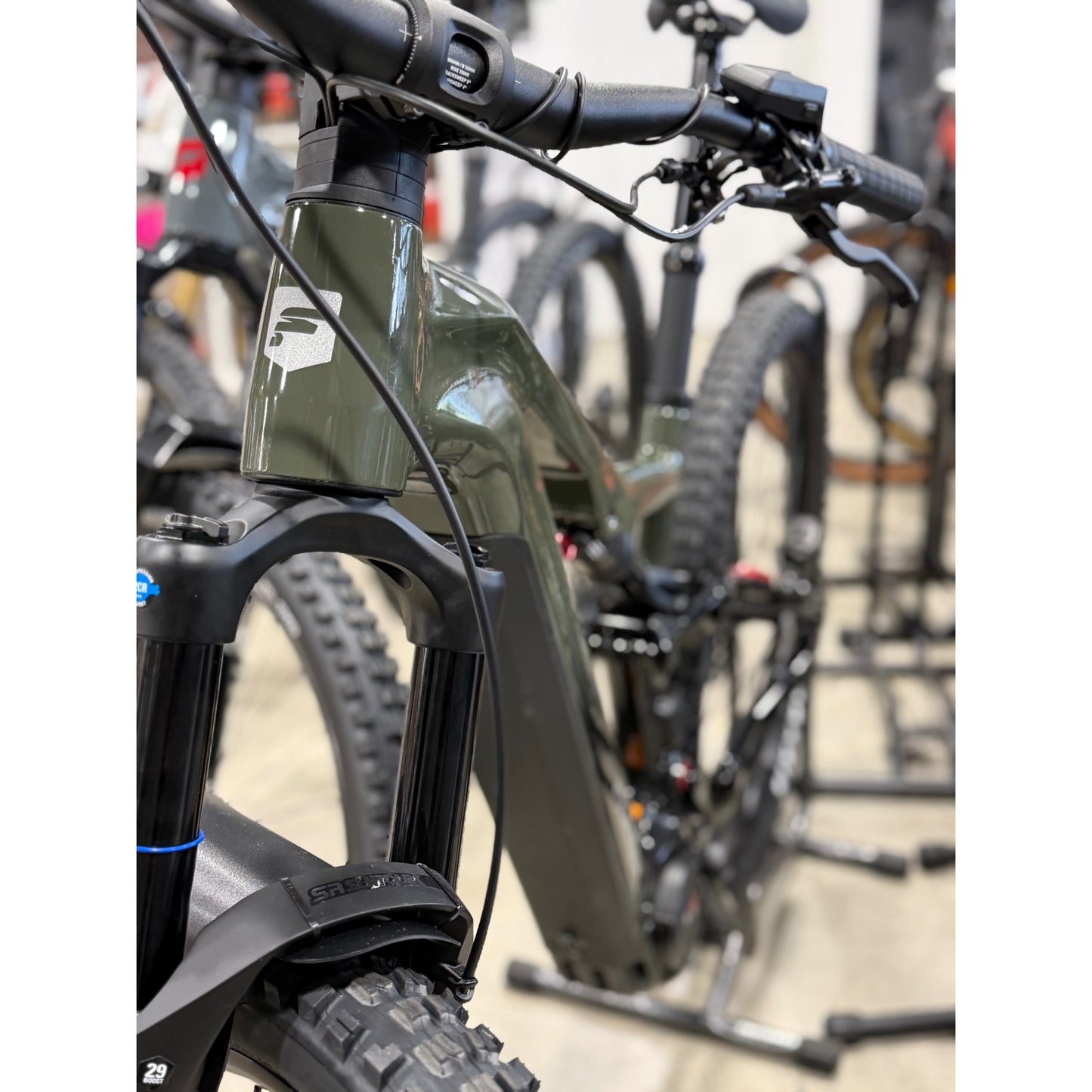 FOCUS THRON² 6.7 Bike 600Wh Urbangreen