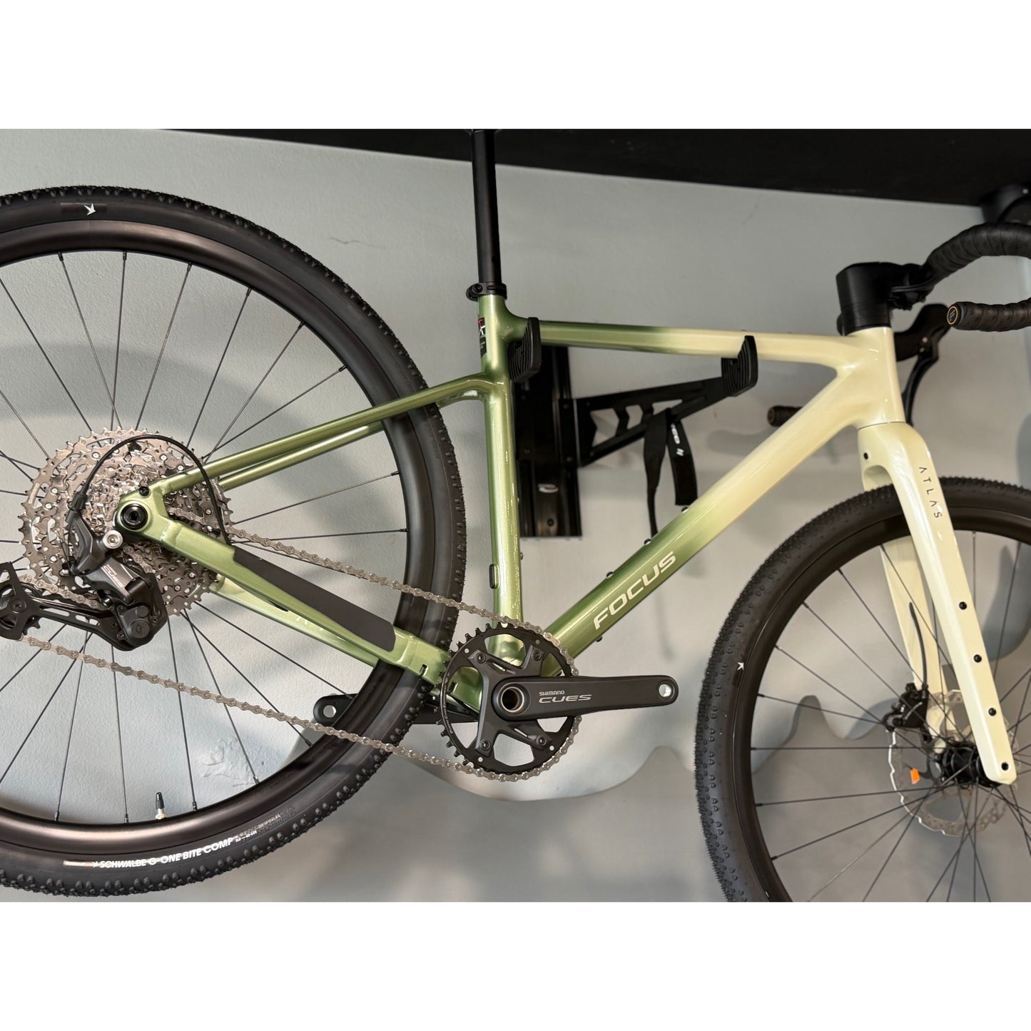FOCUS Atlas 6.7 Bike Champagne Mintgrey Small