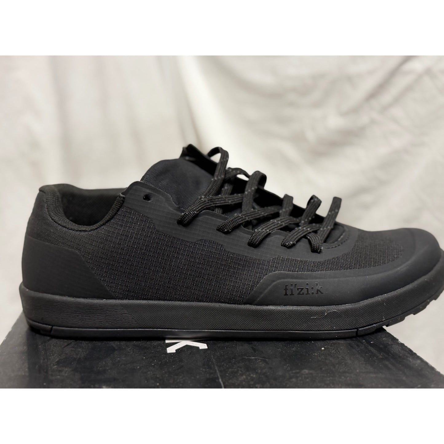 FIZIK Gravita Versor Flat Shoe