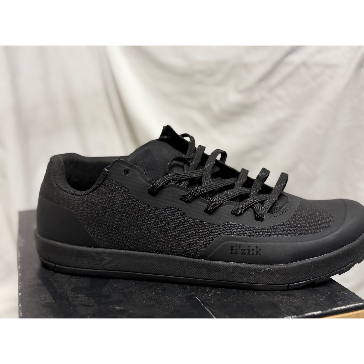 FIZIK Gravita Versor Flat Shoe