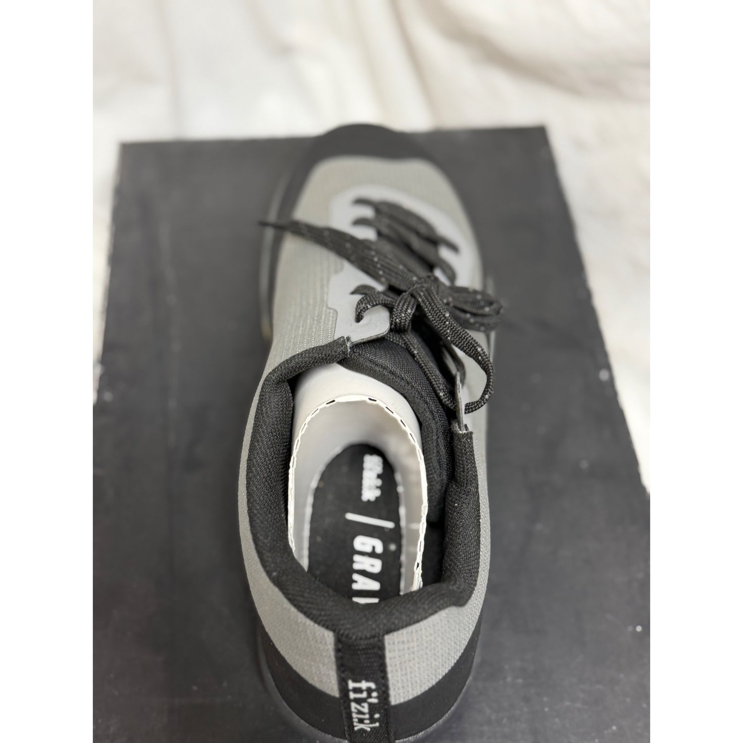 FIZIK Gravita Versor Flat Shoe