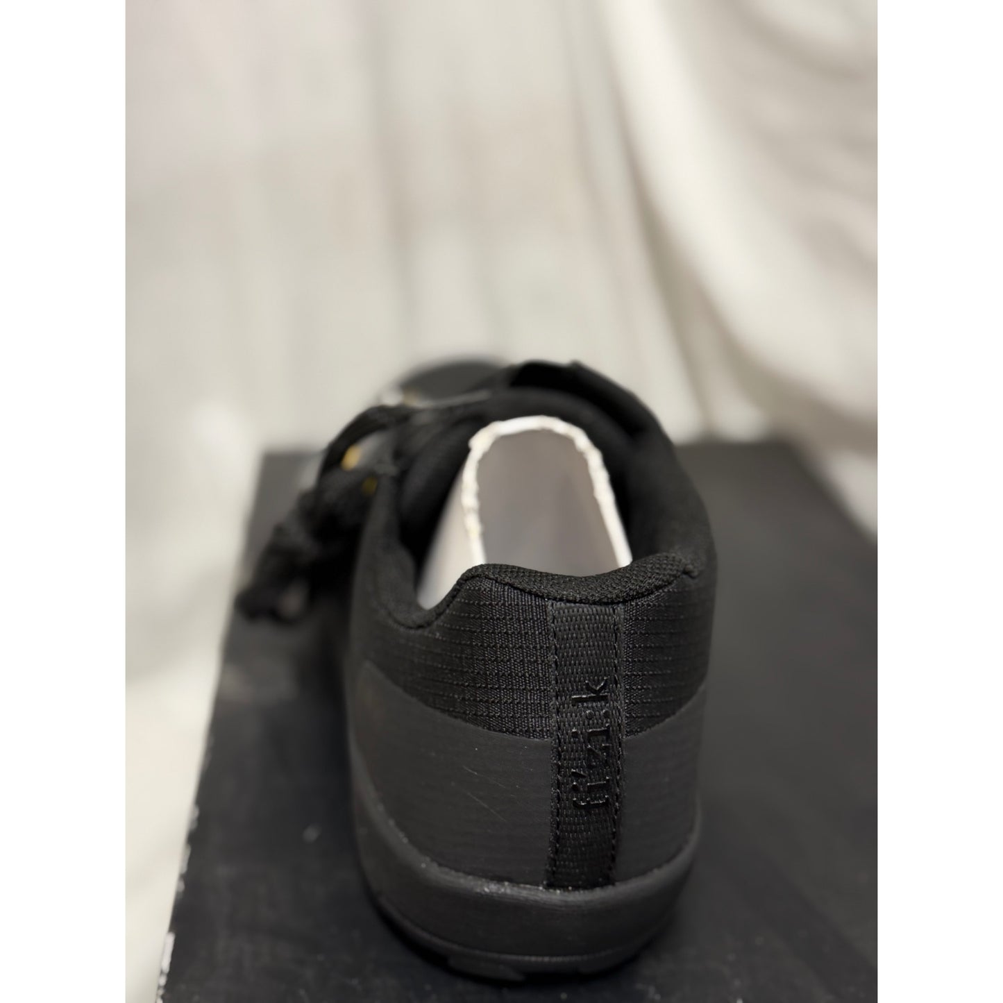 FIZIK Gravita Versor Flat Shoe