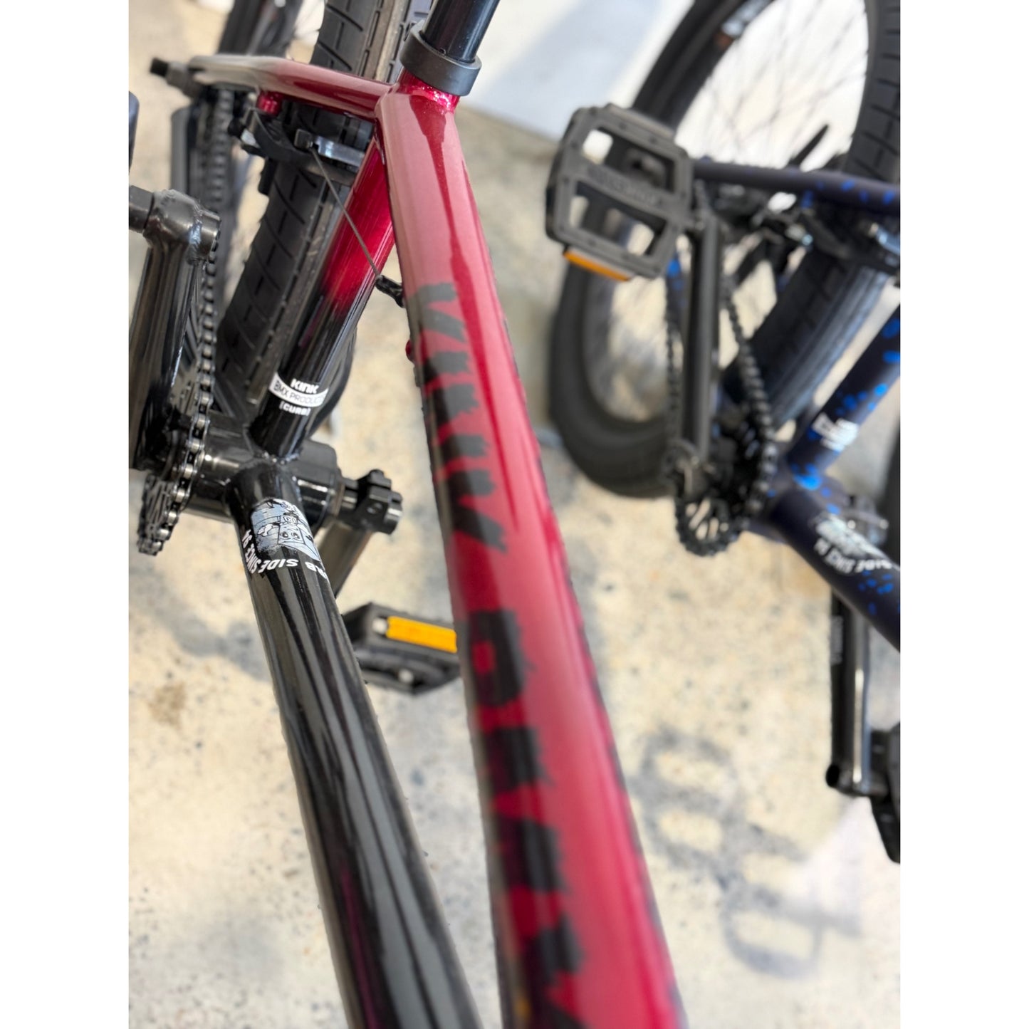Kink Curb 20" BMX Bike