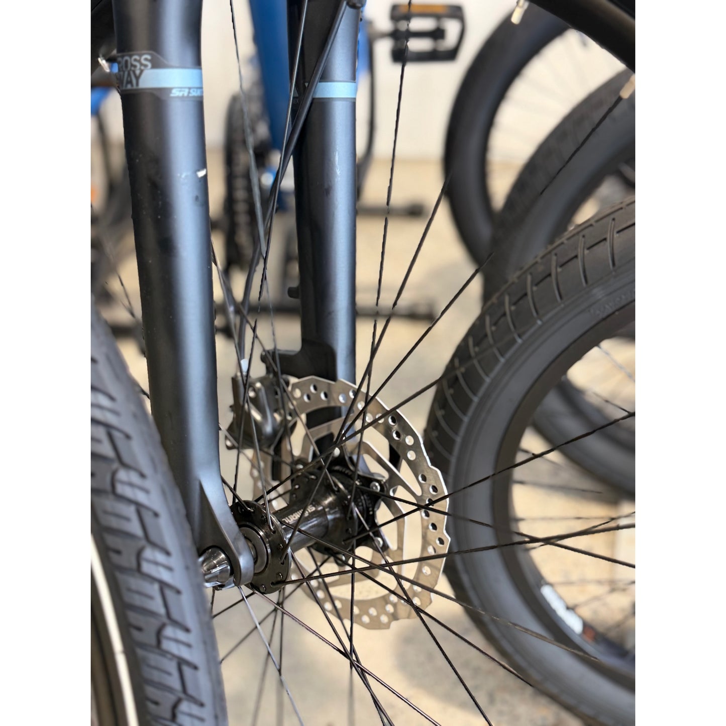 MERIDA Crossway 20 Hybrid Bike Blue Steel/Blue/White