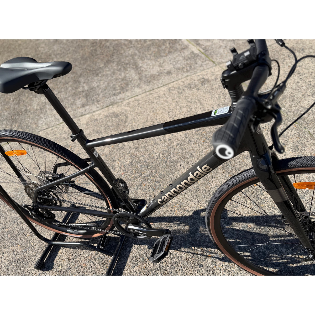 CANNONDALE Quick 2 Hybrid Bike Smoke Black