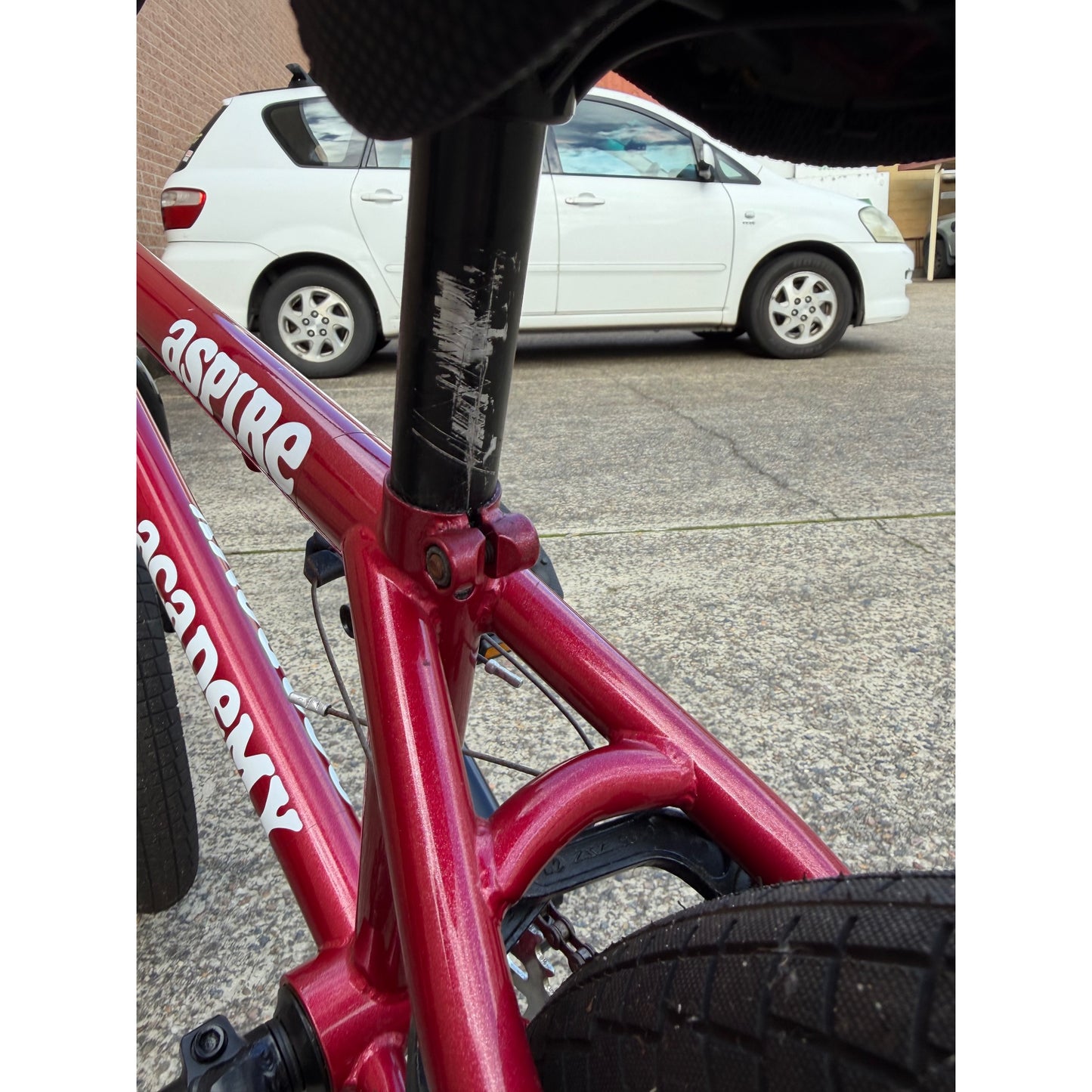 ACADEMY Aspire 20 BMX Bike - DISPLAY MODEL SALE