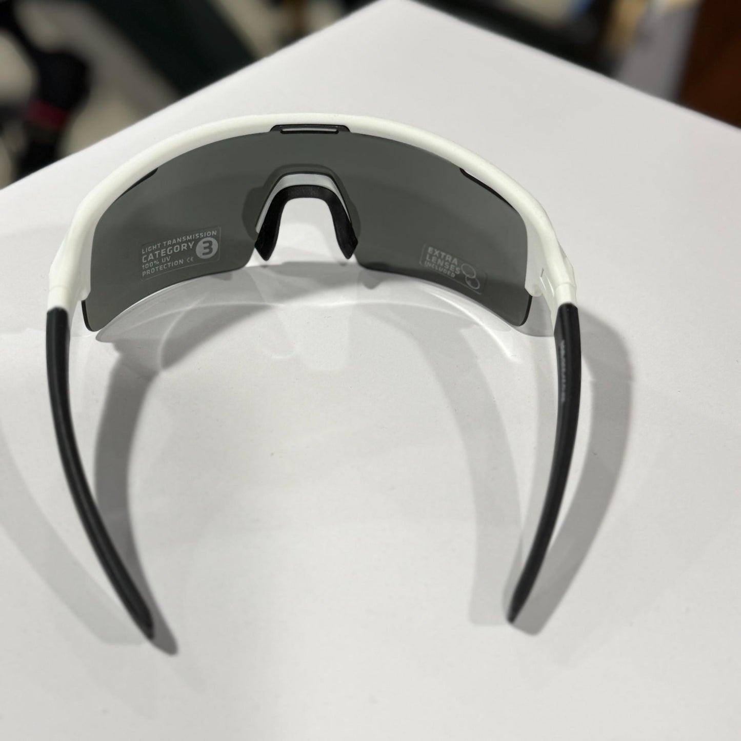 BBB Fuse Sportglasses Matt White/Black Pcsmoke Flash Mirror